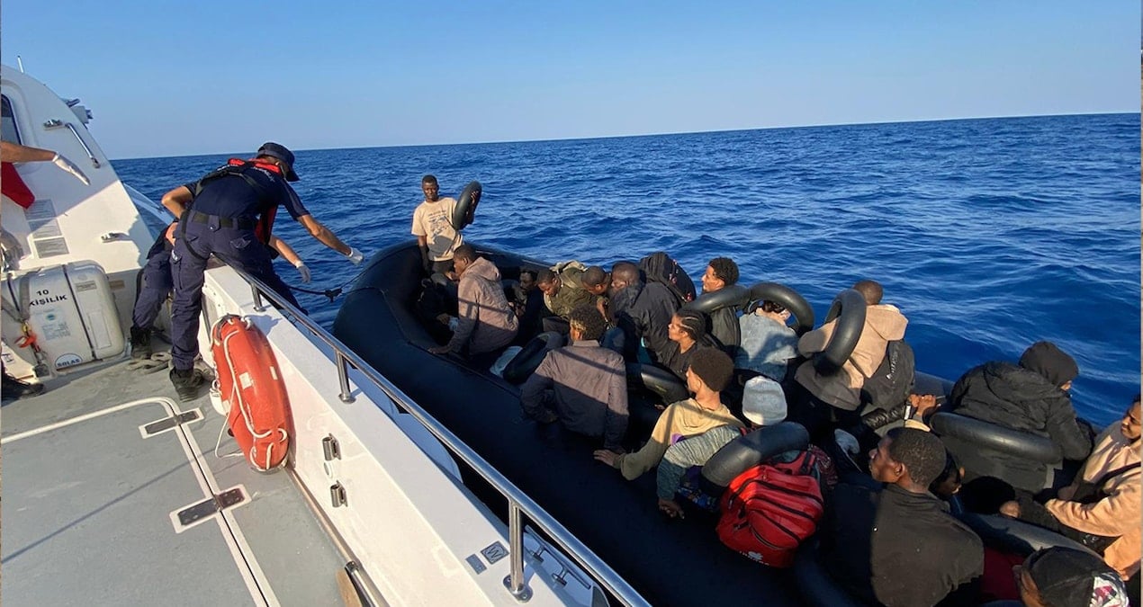 51 duzensiz gocmen kurtarildi tVIBRgEr