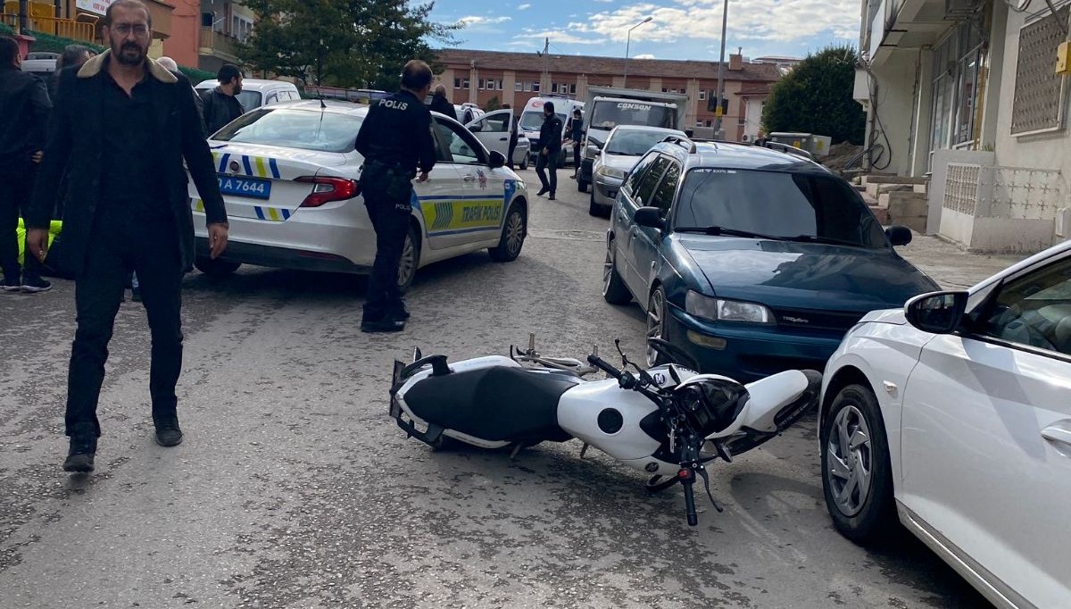 dur ihtarina uymadi 2 polis yaralandi PLGiHg3A.jpg