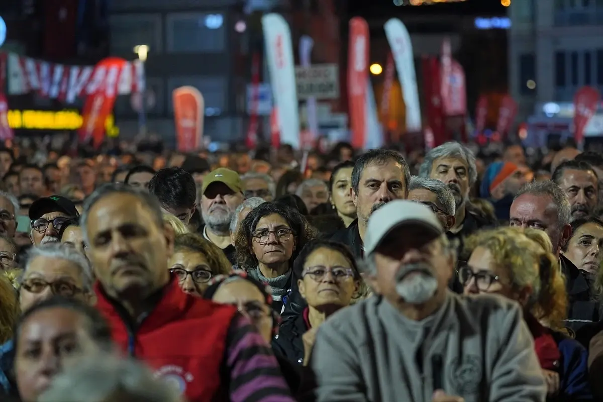 ozgur ozel millet iradesine sahip cikiyoruz 2jrs1vtl.jpg