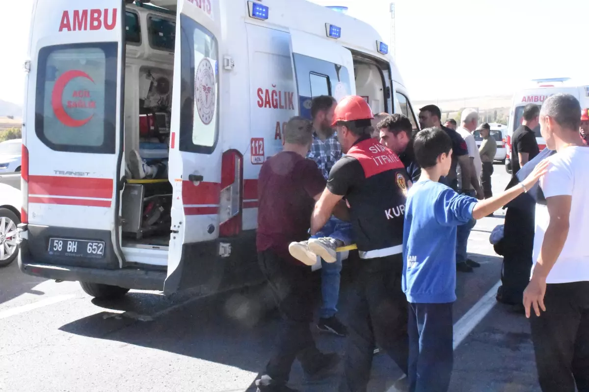 sivasta kaza 10 yarali DIZj25aA