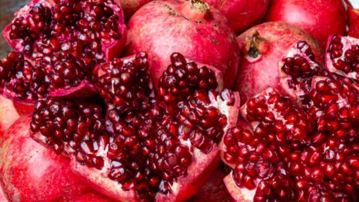 3 isaretle kendini ele veriyor nar secerken hatirla lekeler her seyi anlatiyor zmv6PGGJ.jpg