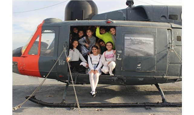 ogrenciler dil becerilerini gezerek pekistiriyor fKtmf8e9.jpg