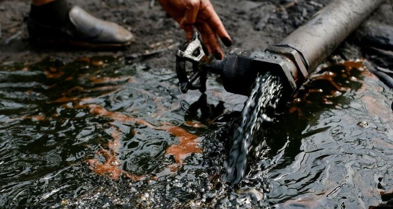 ulkenin batisinda dev ham petrol rezervi kesfedildi 2 milyon kup dogal gaz uretilecek FlpWMIDj.jpg